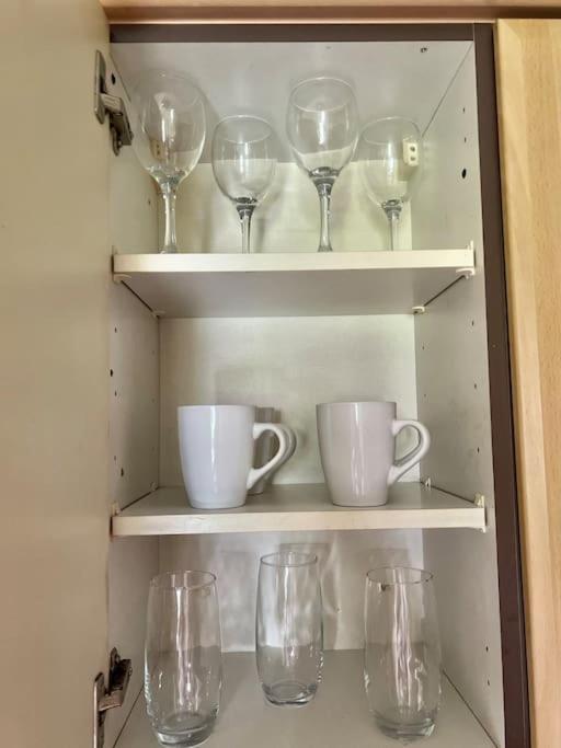 Gorgeous Flat 10 Min Walk To Stadium Free Parking Лондон Екстериор снимка
